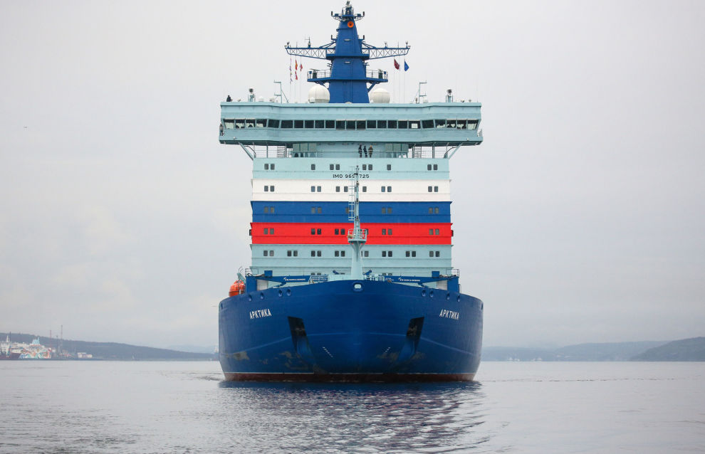 The Arktika icebreaker begins to navigate the Northern Sea Route