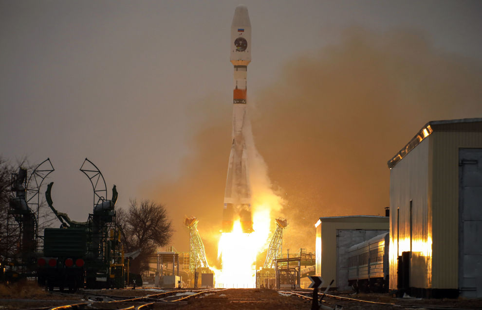 A Soyuz-2.1B rocket launches the Arktika-M spacecraft from the Baikonur Cosmodrome
