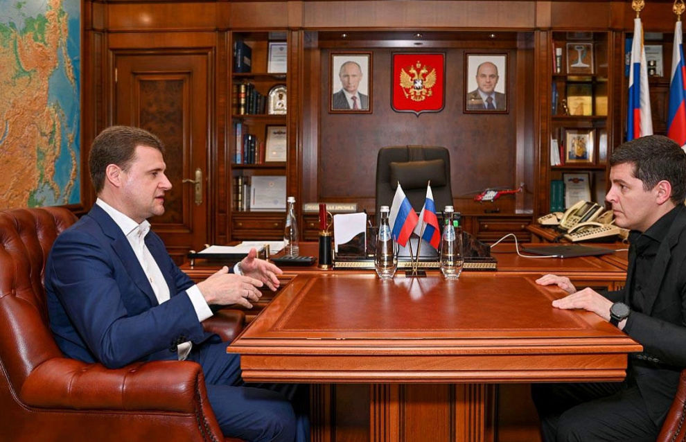 Dmitry Artyukhov and Alexei Chekunkov discuss Yamal’s infrastructure and industrial development