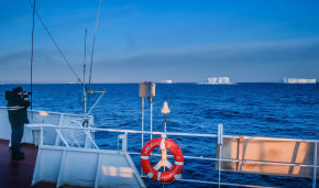 Mikhail Somov research vessel refloated off Franz Josef Land

