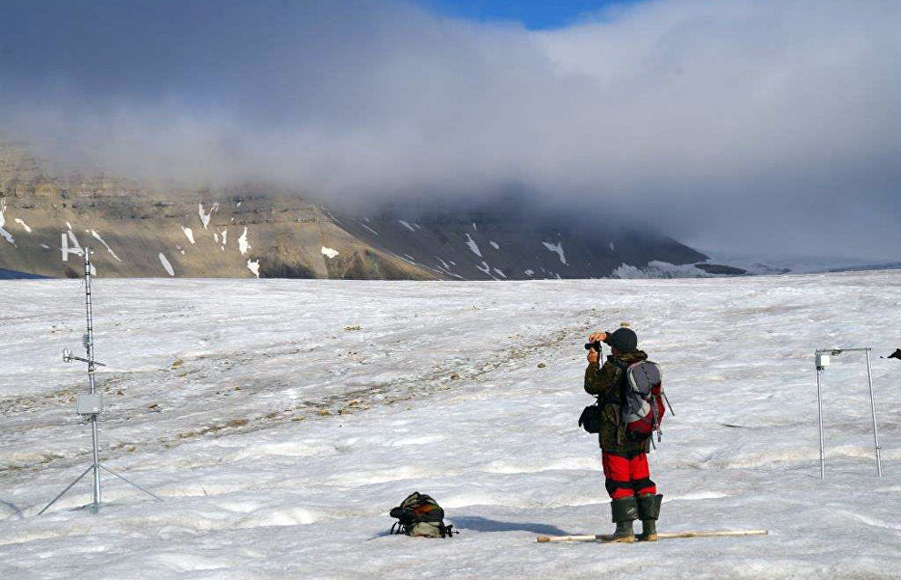 Российские метеорологи получили новое оборудование для работы в Арктике