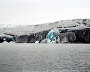 Сколы на стене ледника открывают загадку его названия – Голубой. Залив Ога