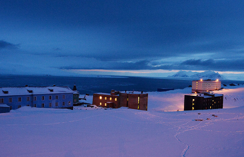 Almost half of Russians believe most people living beyond the Arctic Circle wish to relocate