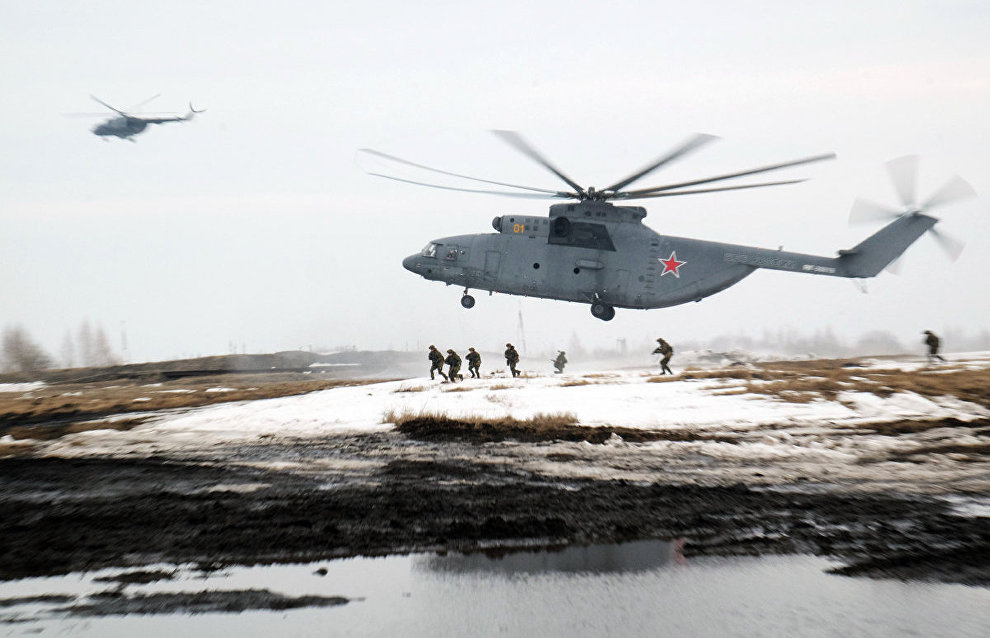 Десантники ВДВ РФ и военные стран ОДКБ планируют высадиться в Арктике в апреле 2016 года