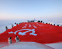 Миротворческая миссия «Самое большое Знамя Победы» на Северном полюсе