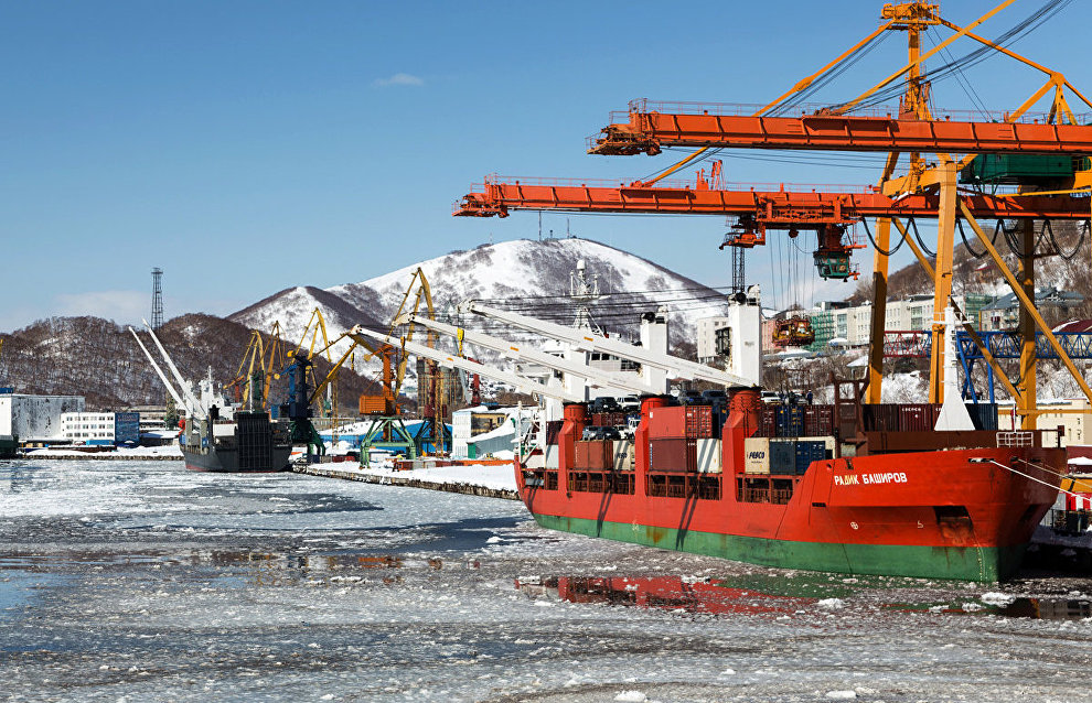 Russian Deputy Defense Minister discusses Arctic freight transport