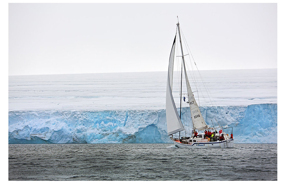 The Alter Ego, expedition yacht, traverses the glacier from Cape Fligely to Cape Wellman, Rudolf Island