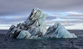 Айсберг у бухты Тихая