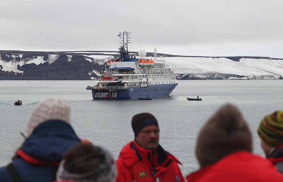 Через два года российские туроператоры смогут предложить пакетный тур в Арктику