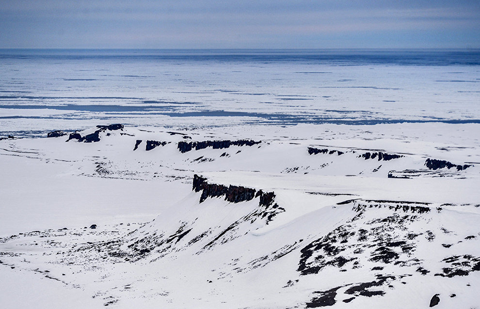 Военные провели учения по составлению метеосводки в Арктике