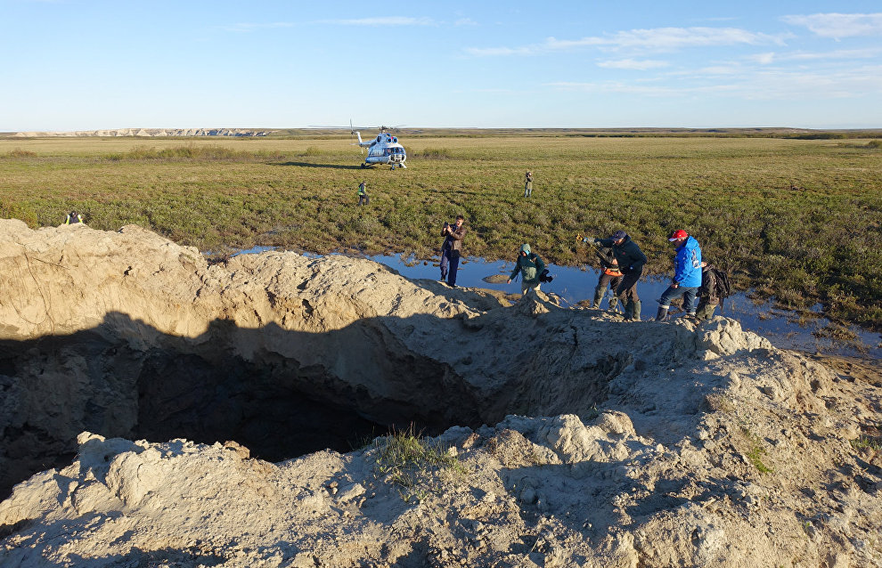 Studying new craters on Yamal
