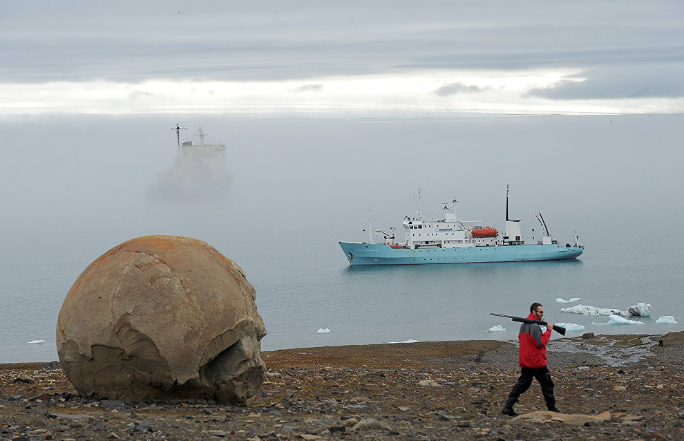 The Arctic Floating University heads for Franz Josef Land