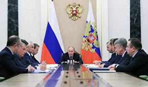 Путин рассчитывает, что только суда под флагом РФ смогут перевозить углеводороды по СМП