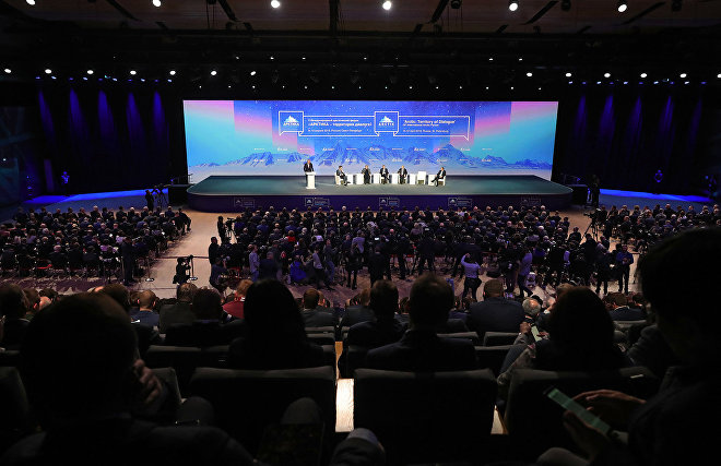 Более 3,6 тысяч представителей РФ и других стран приняли участие в Арктическом форуме