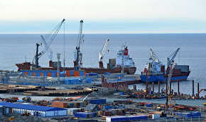 Ice-resistant protective structures being built at the Port of Sabetta  Utrenny Terminal