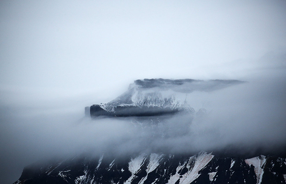 Экипаж Ил-38 Северного флота повторил маршрут первого в истории арктического полёта