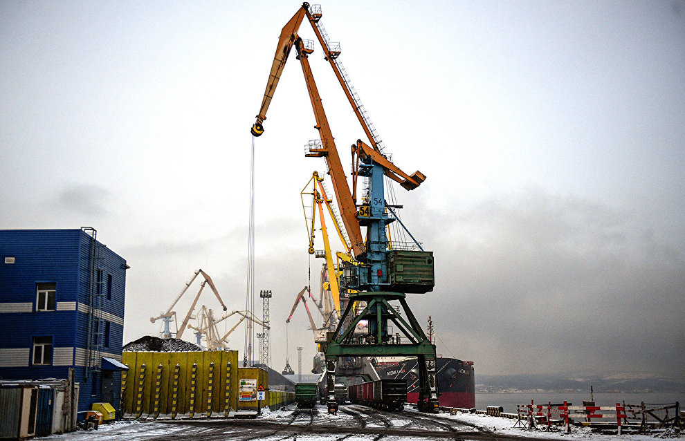 The Murmansk Commercial Seaport has 14 berths serving about 300 ships a year