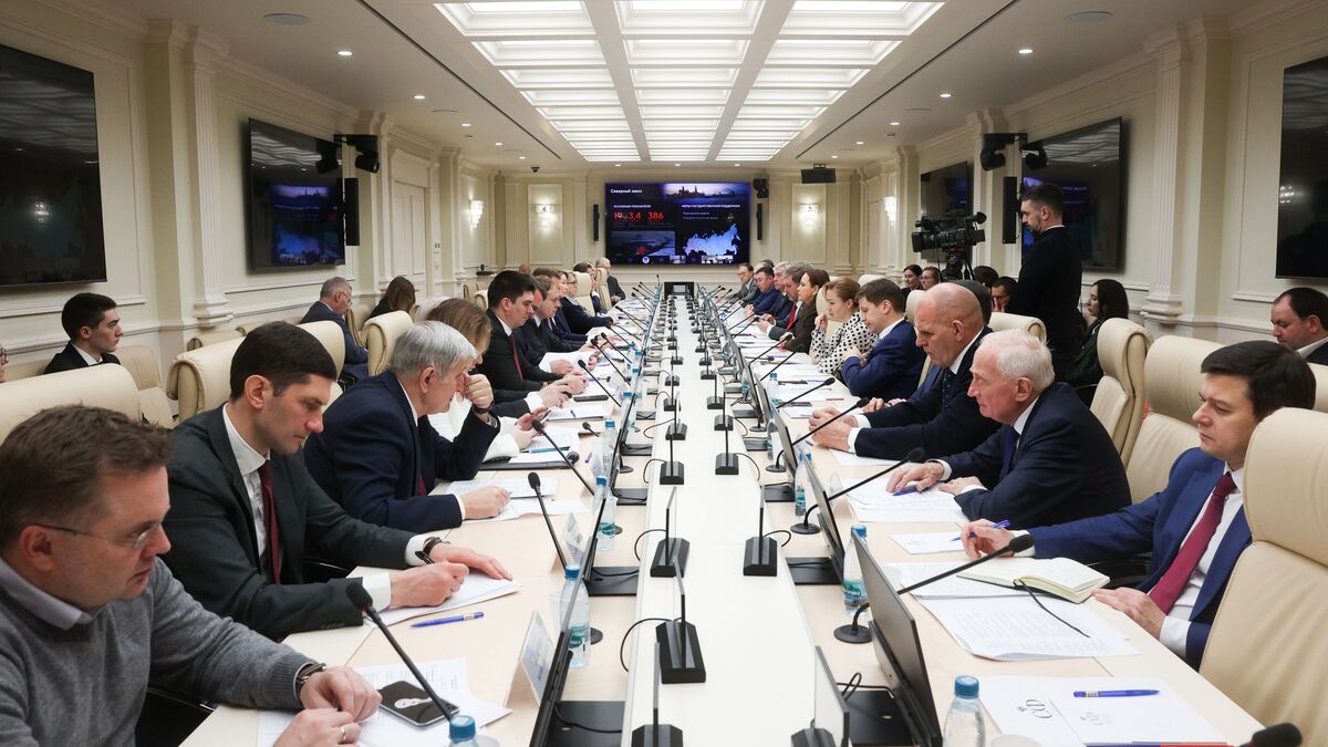 Круглый стол «Новая геополитика в Арктике»