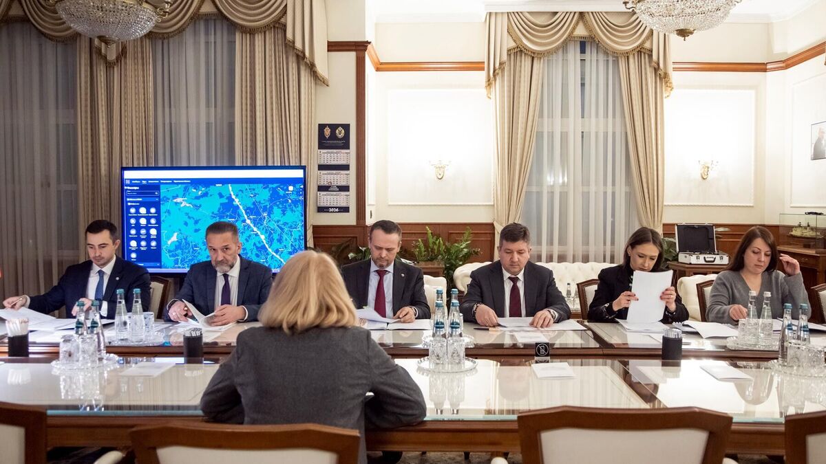 Встреча министра транспорта Андрея Никитина и губернатора Ненецкого автономного округа Ирины Гехт по вопросам развития транспортной инфраструктуры