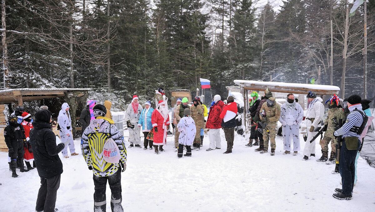 Участники пейнтбольного клуба