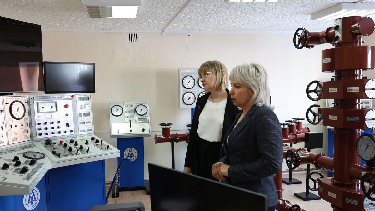 Министр образования Красноярского края Татьяна Гридасова в ходе рабочего визита в Таймырский колледж