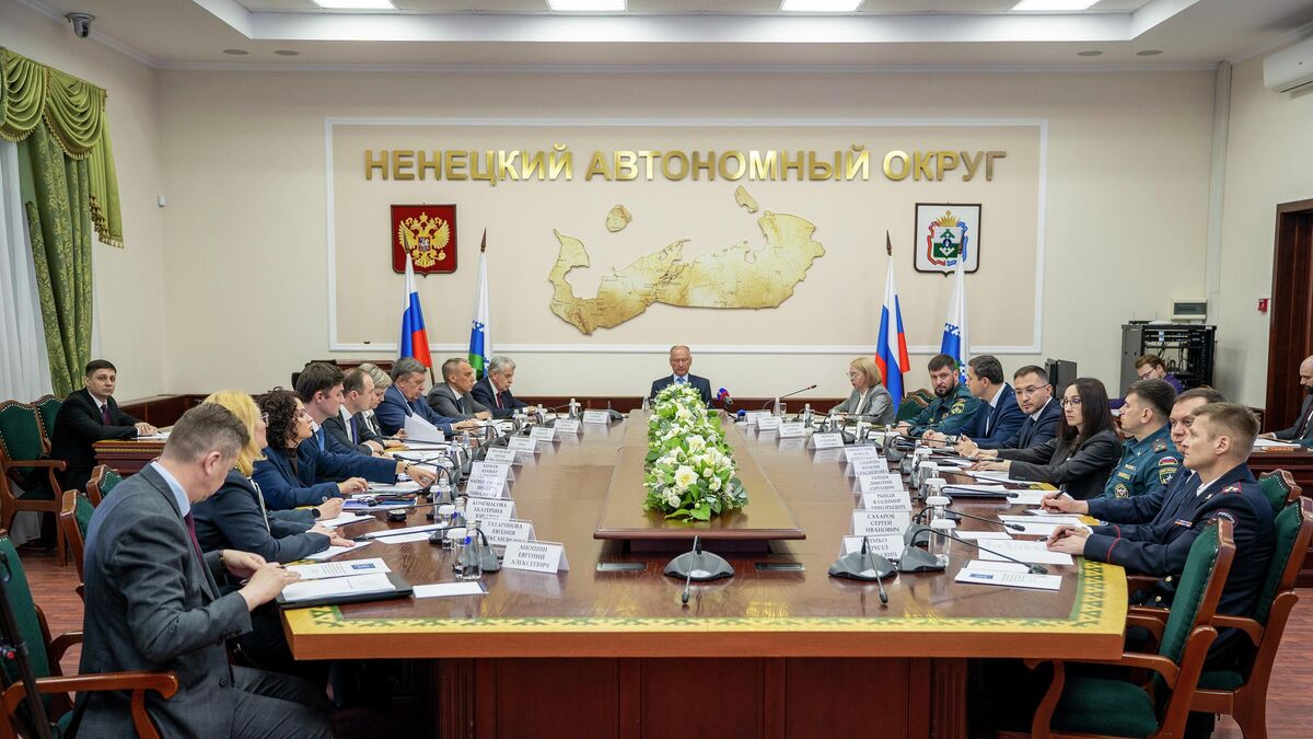 Совещание по вопросам создания и модернизации инфраструктуры Трансарктического транспортного коридора в Нарьян-Маре