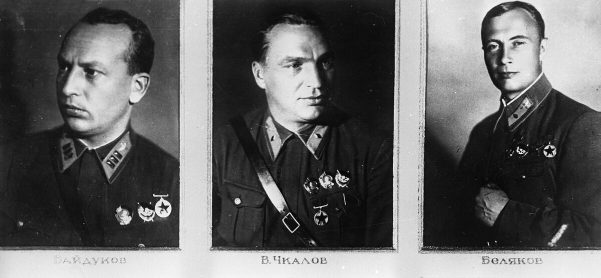 Советские лётчики-герои: Георгий Байдуков, Валерий Чкалов, Александр Беляков
