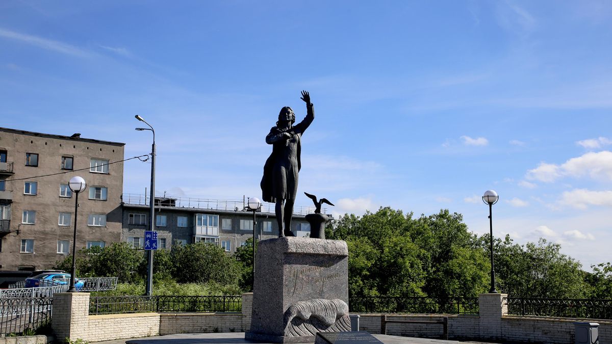 Памятник Ждущая 