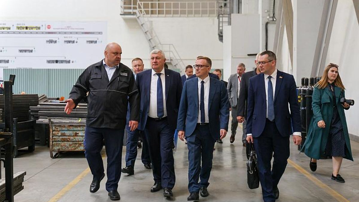Представители Архангельской области в рамках встречи с руководством Минского автомобильного завода