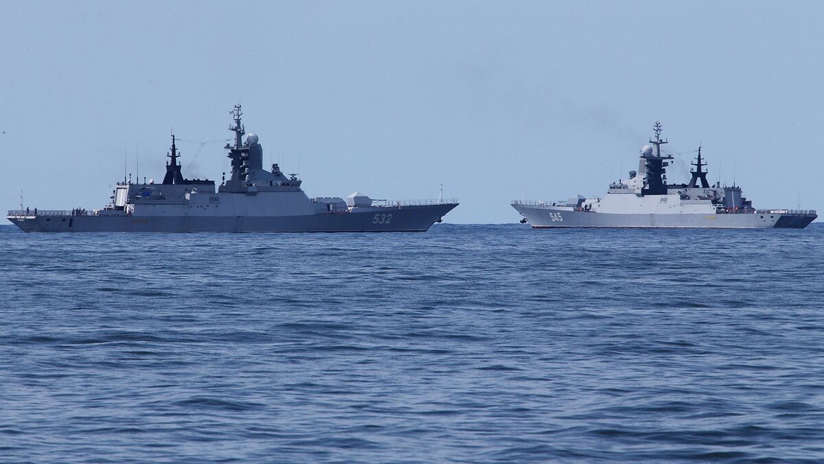 ВМФ России выпустил новый навигационный справочник арктических морей